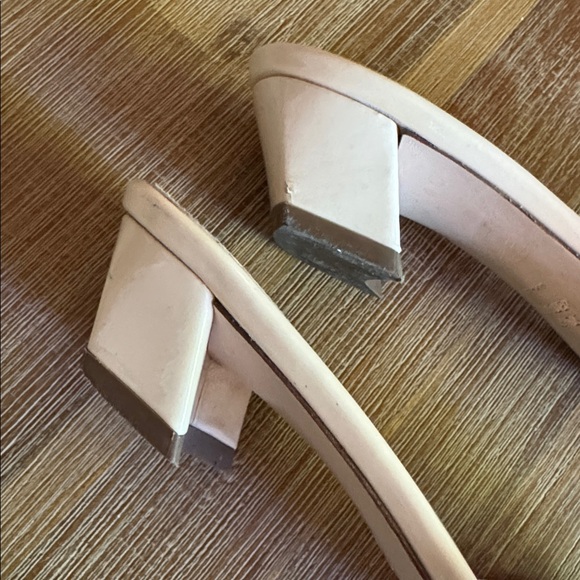 Stuart Weitzman Nude patent leather slide sandal size 8 - Picture 5 of 7